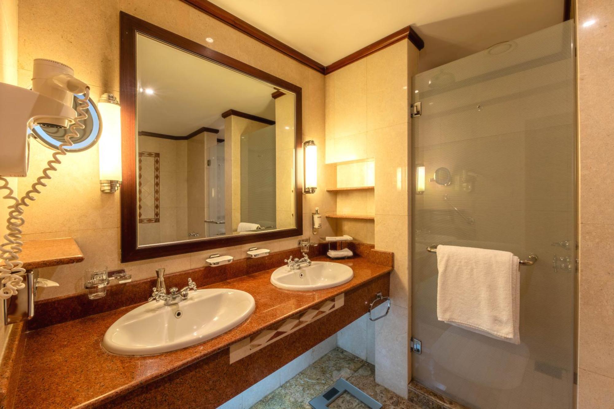 Kigali Serena Hotel Eksteriør bilde