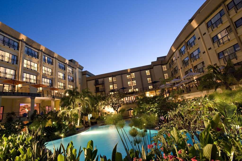 Kigali Serena Hotel Eksteriør bilde